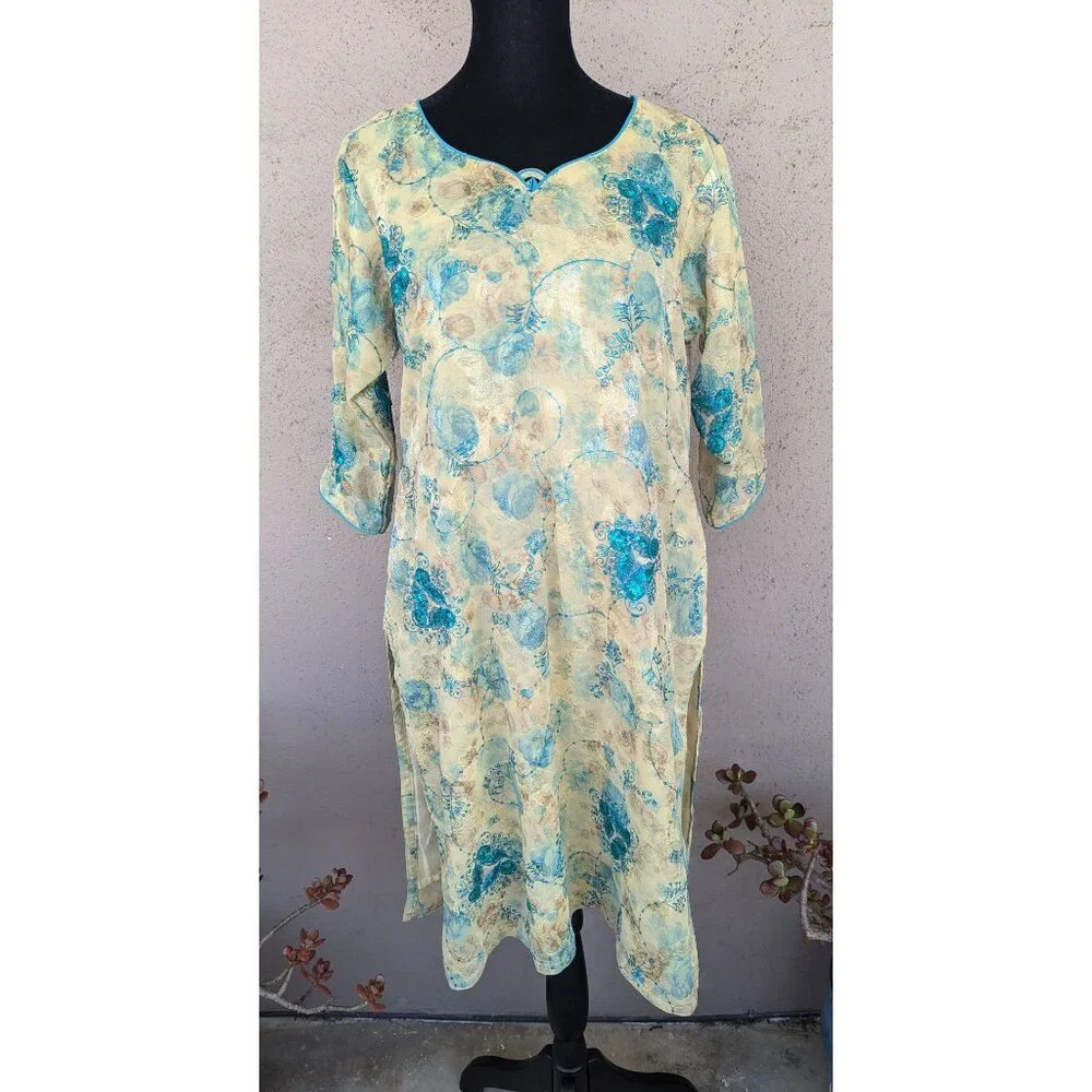 💜✨Beautiful Floral Embroidered Kurti with Sequins & Matching Dupatta - Picture 2 of 9